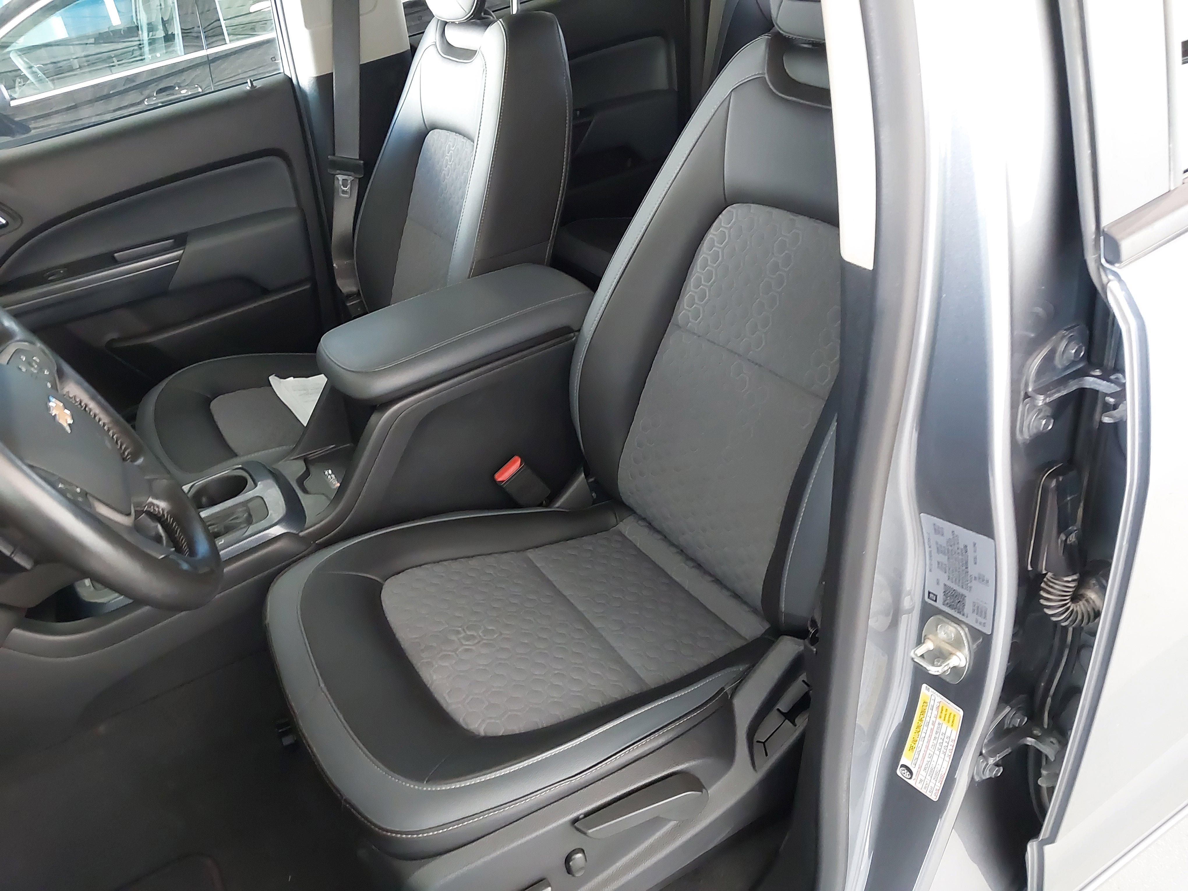 Used 2021 Chevrolet Colorado Z71 image 23