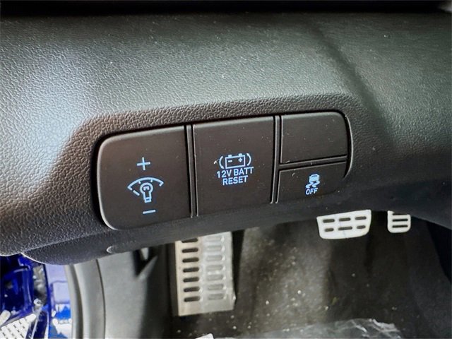 New 2025 Hyundai Elantra SEL image 13