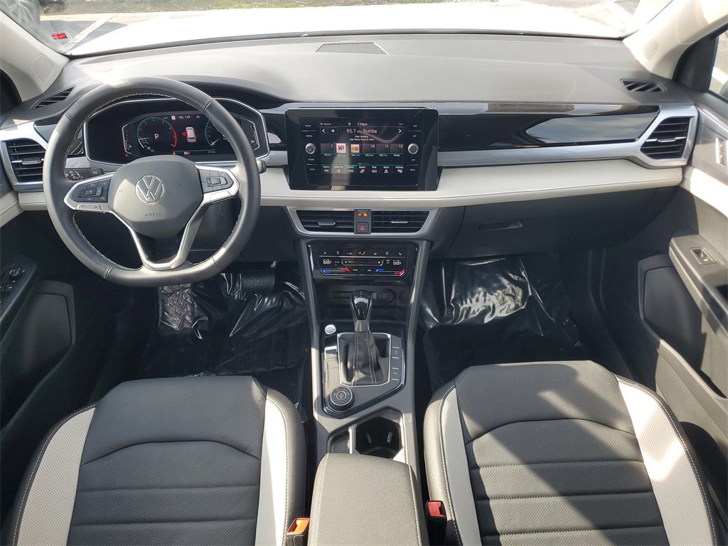Used 2025 Volkswagen Taos SEL image 13