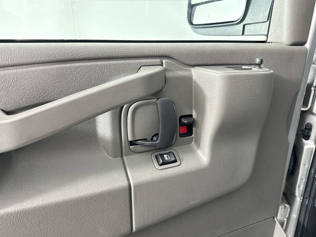 Used 2023 Chevrolet Express 2500 w/ Driver Convenience Package RWD image 13