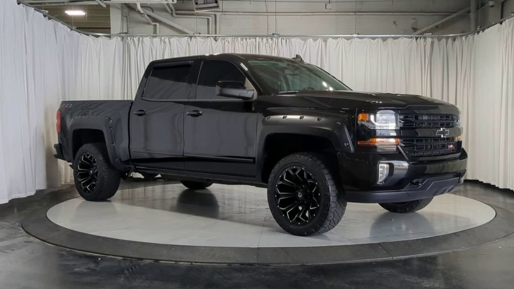 Used 2018 Chevrolet Silverado 1500 LT w/ True North Edition AWD/4WD image 3