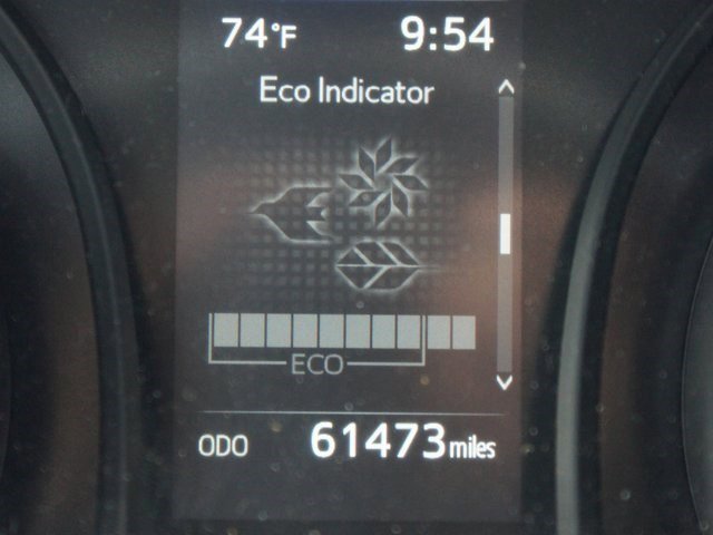 Used 2024 Toyota Camry SE image 4