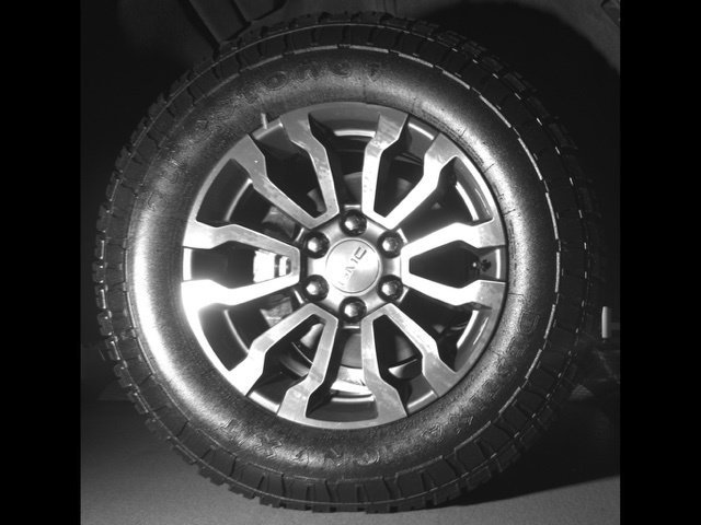 Used 2023 GMC Sierra 1500 AT4 w/ Technology Package AWD/4WD image 9