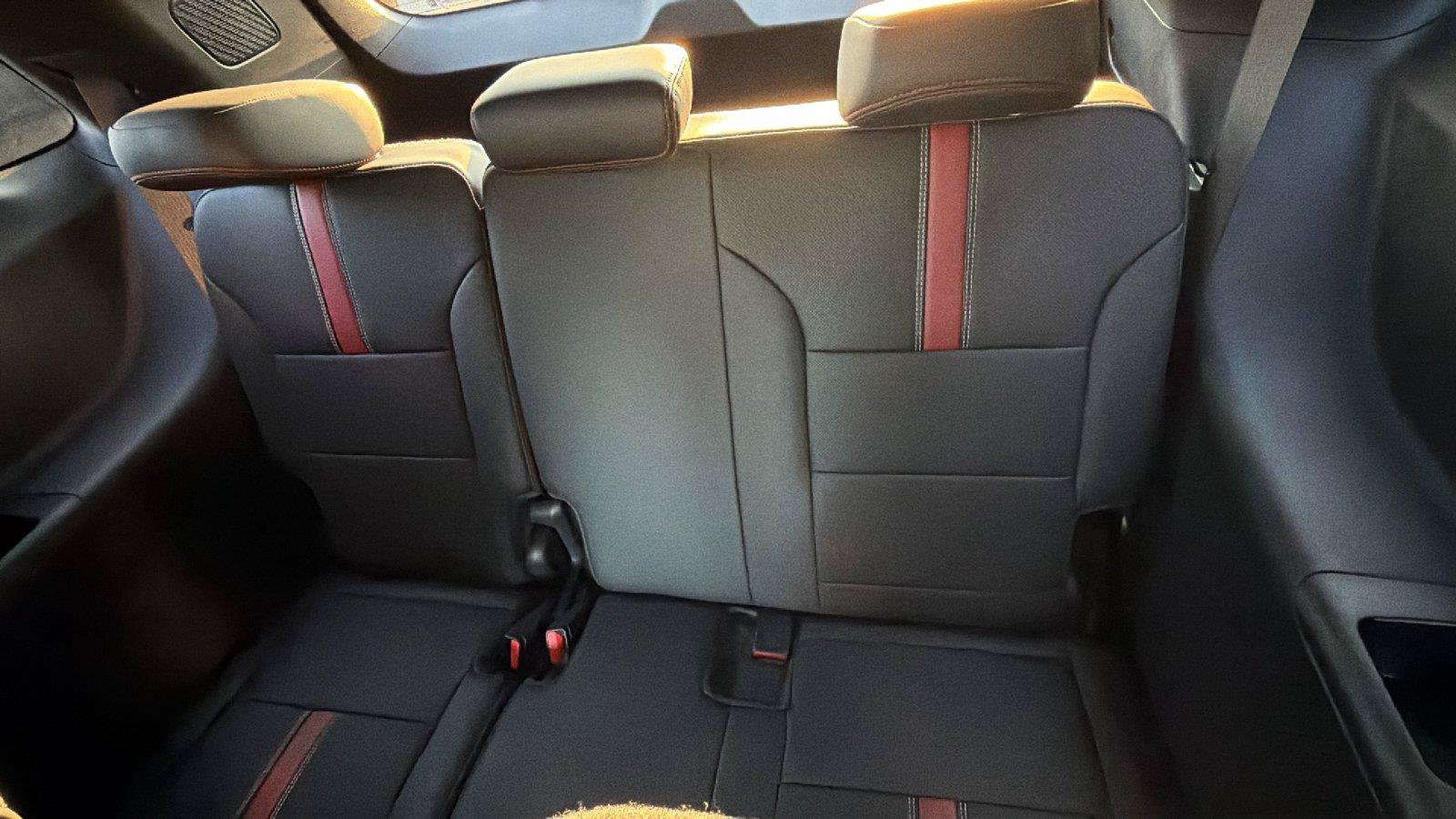 New 2027 Chevrolet Traverse RS w/ LPO, Floor Liner Package FWD image 19
