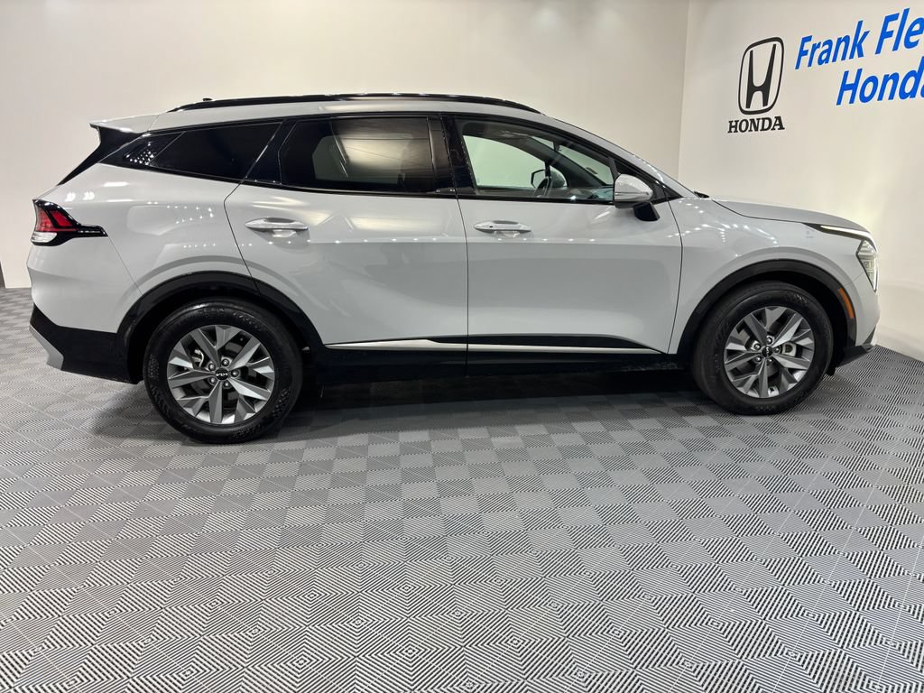 Used 2025 Kia Sportage SX FWD image 6