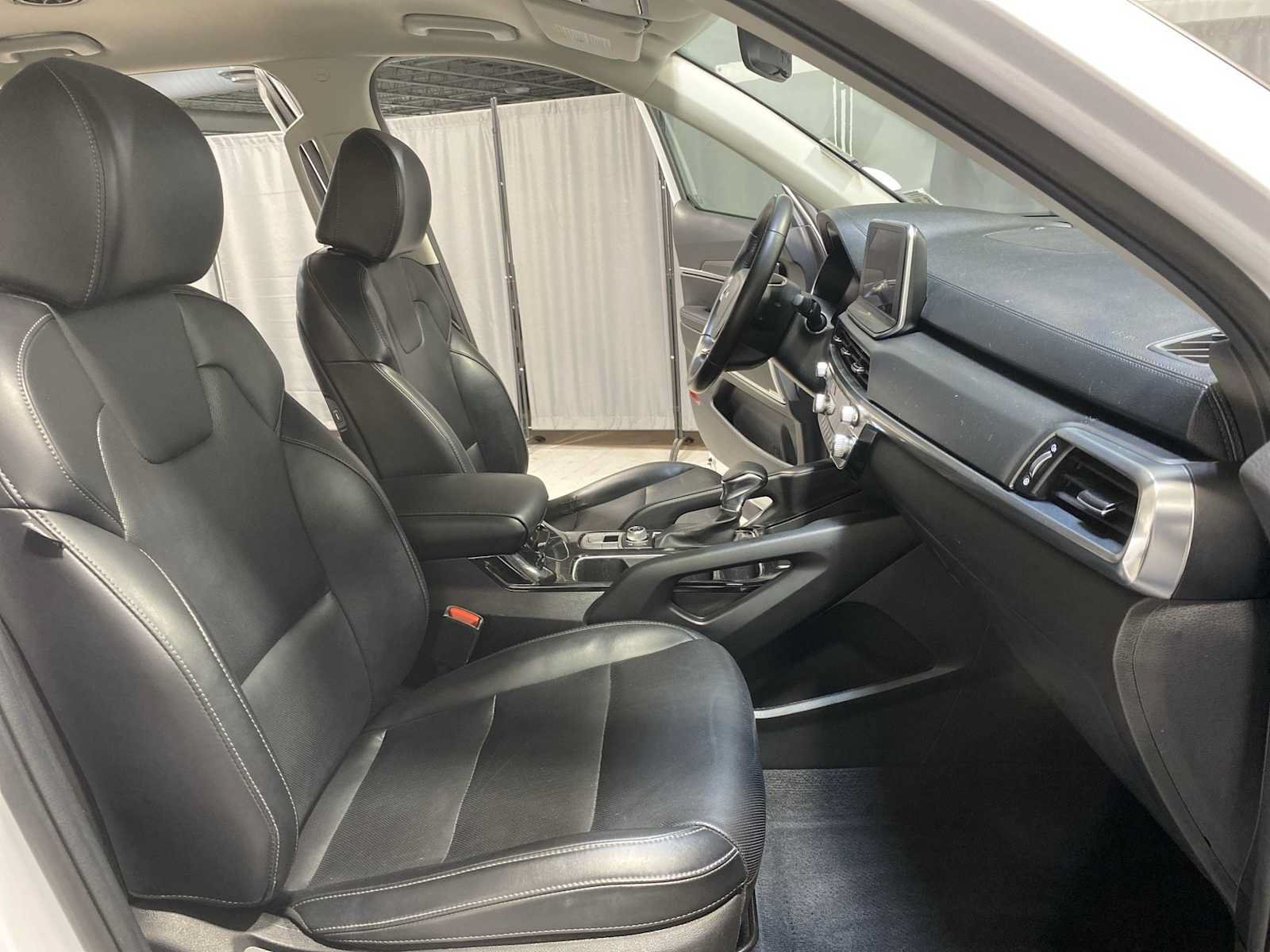 Used 2022 Kia Telluride LX AWD/4WD image 14