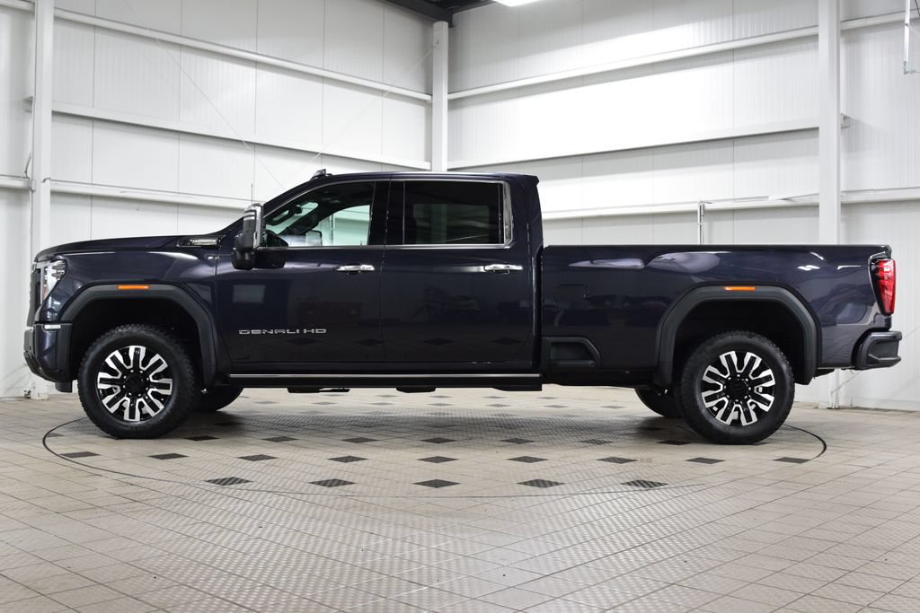 Used 2026 GMC Sierra 2500 Denali Ultimate w/ Max Trailering Package AWD/4WD image 4