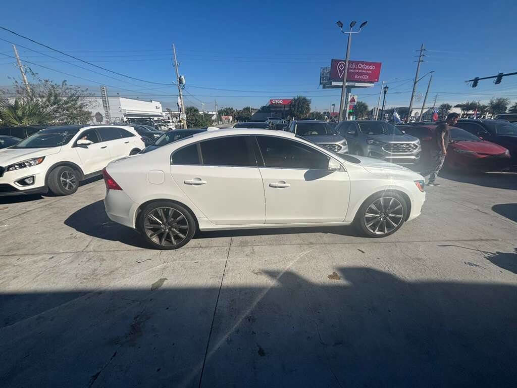 Used 2015 Volvo S60 T6 Platinum image 5