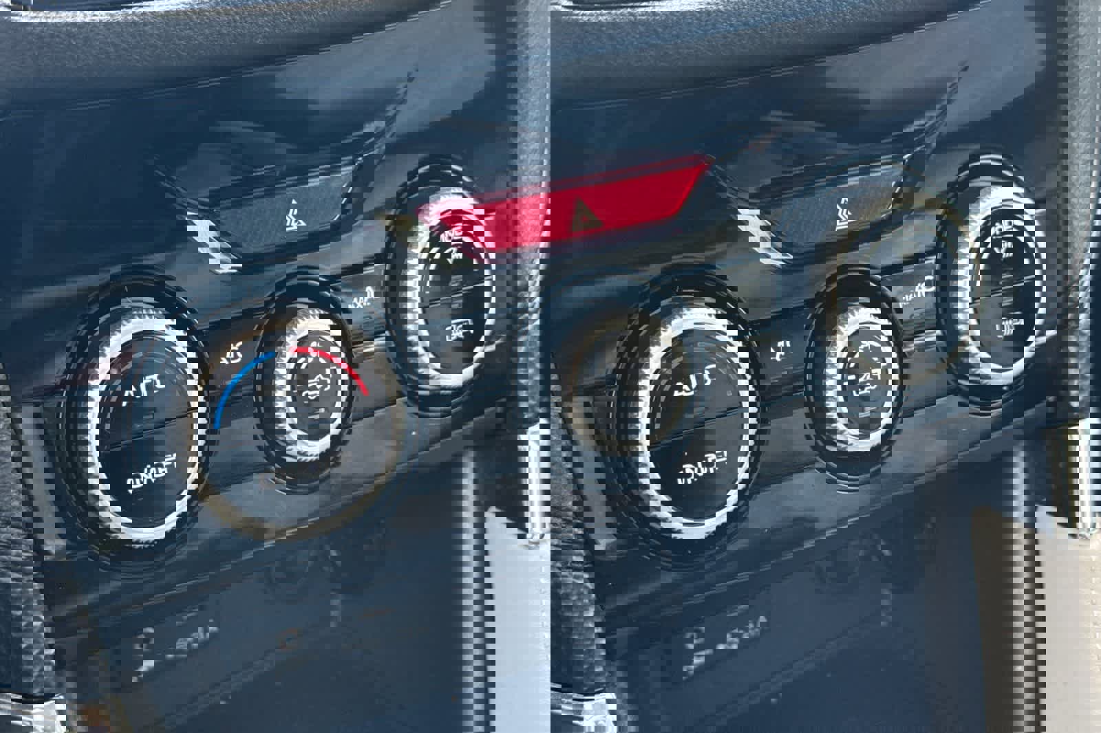 Used 2024 Subaru Forester Premium image 22