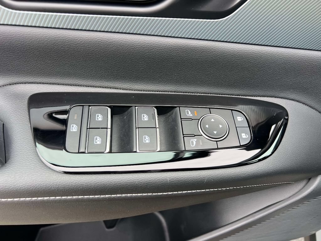 Used 2025 Nissan Murano SL AWD/4WD image 18