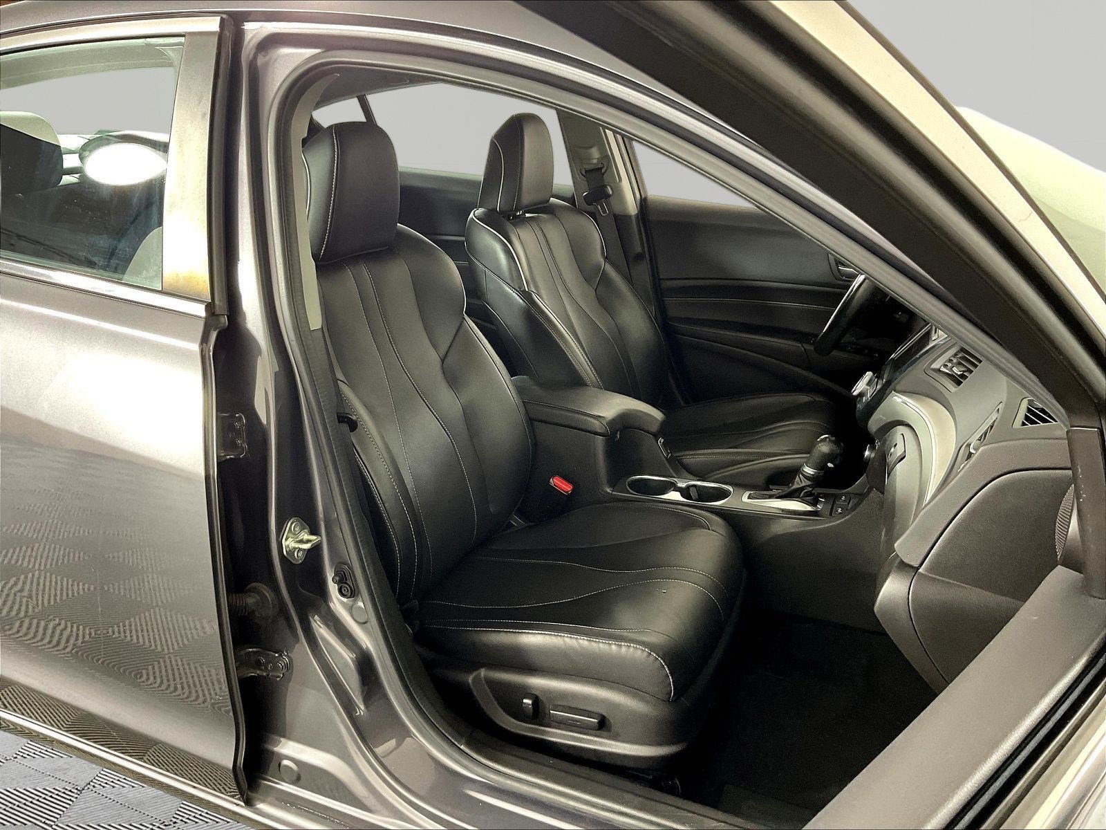 Used 2019 Acura ILX FWD image 29