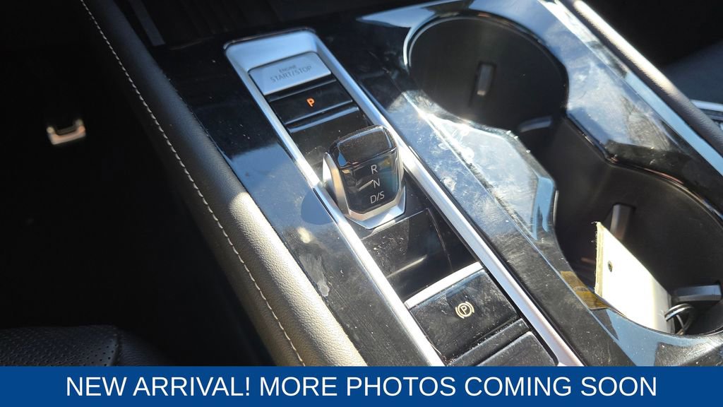 Used 2025 Volkswagen Atlas SEL Premium R-Line image 19