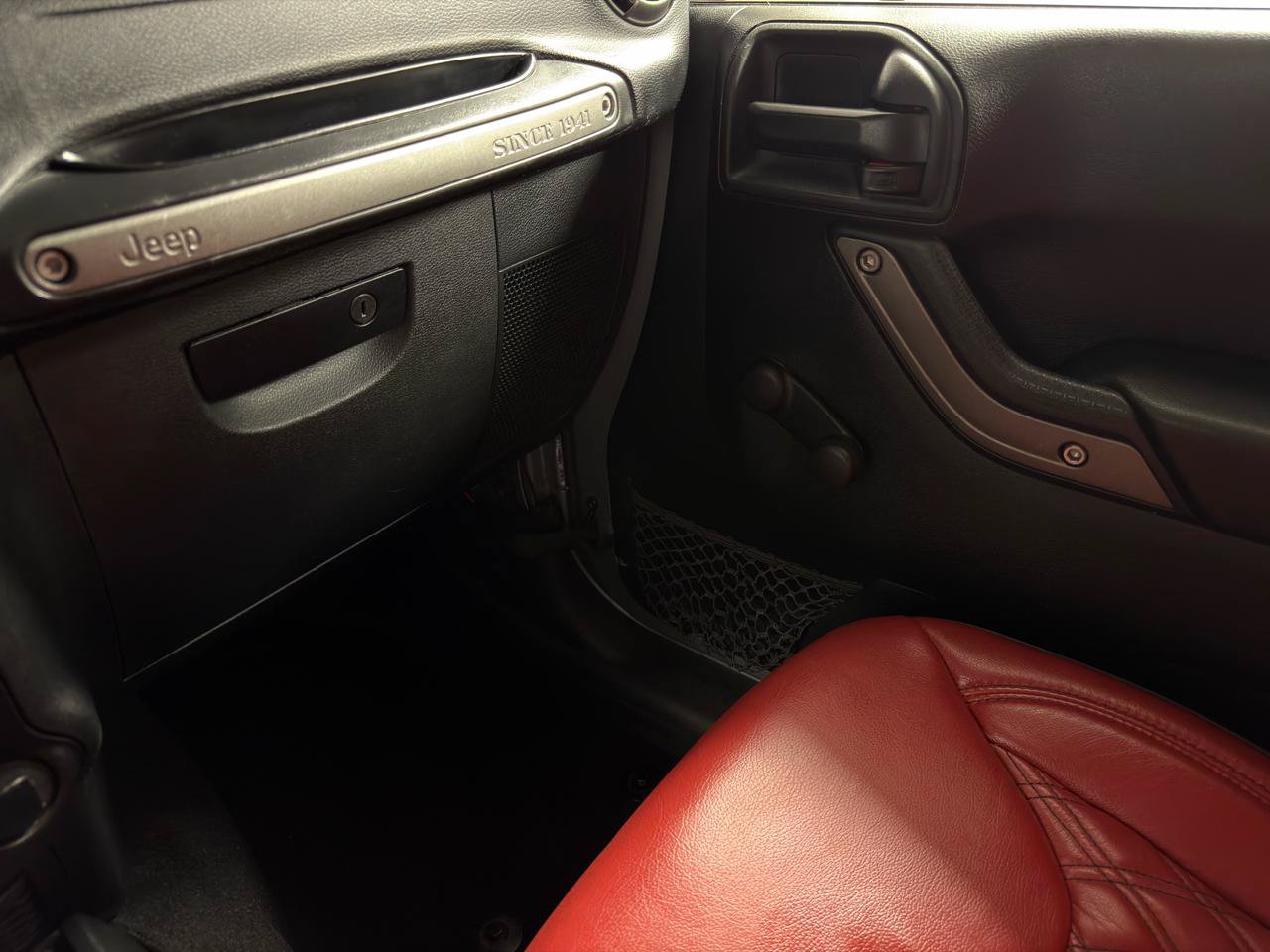 Used 2018 Jeep Wrangler Unlimited Sport AWD/4WD image 25