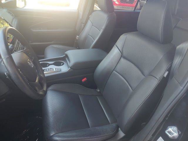 Certified 2024 Honda Passport EX-L image 2