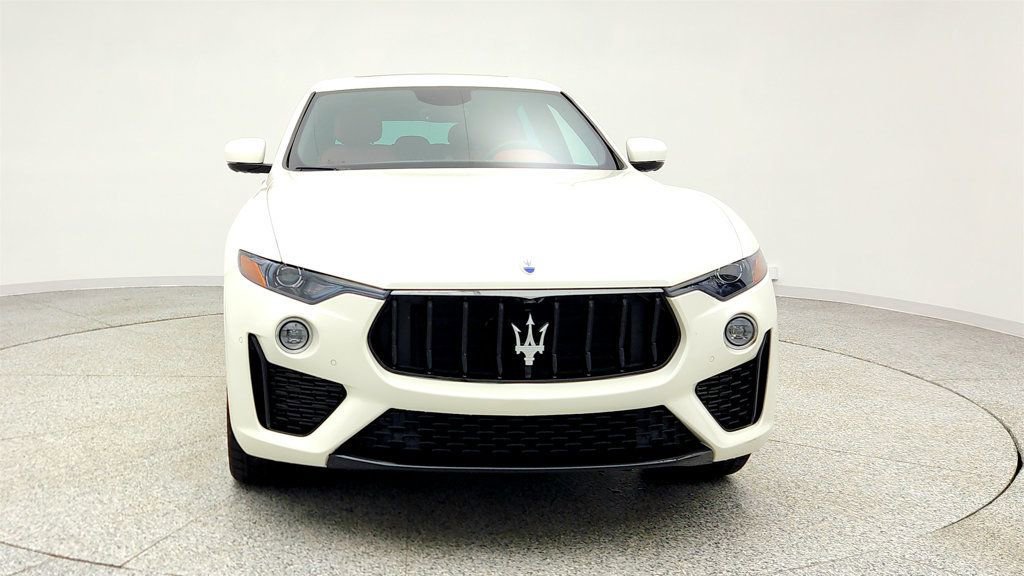 Used 2022 Maserati Levante Modena image 2