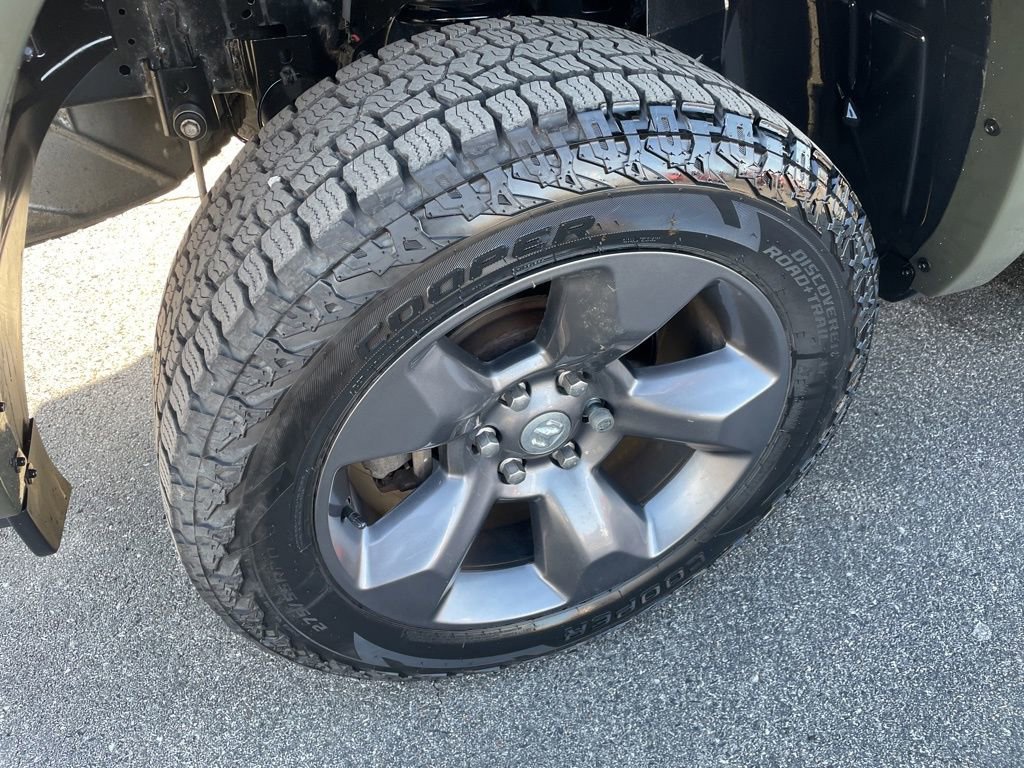 Used 2021 RAM 1500 Big Horn w/ Built-to-serve Edition image 11