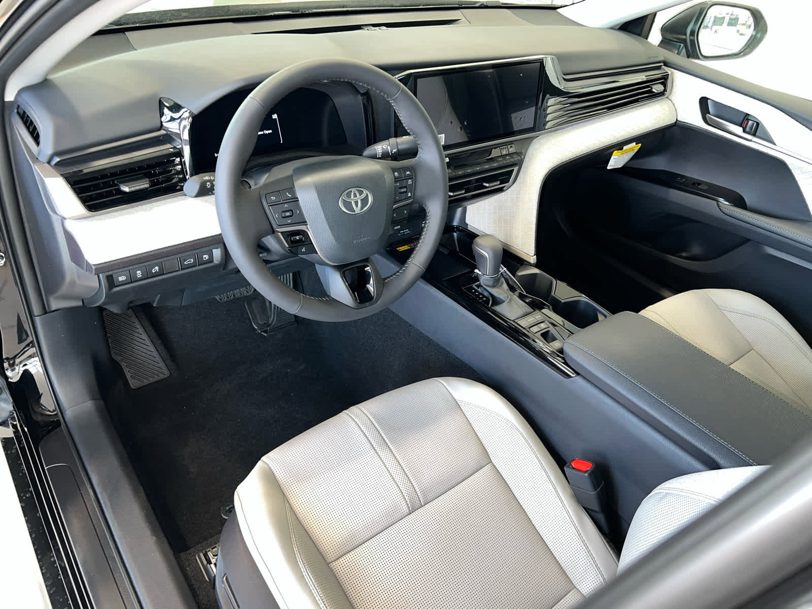 New 2026 Toyota Camry XLE image 12