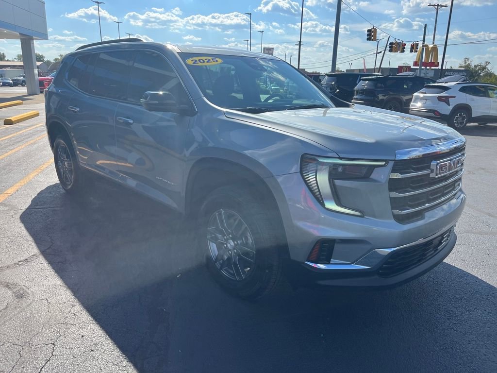 Used 2025 GMC Acadia Elevation image 7