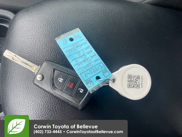 Used 2021 Toyota RAV4 LE FWD image 16