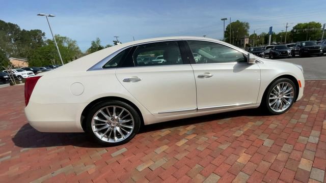 Used 2014 Cadillac XTS Platinum image 2