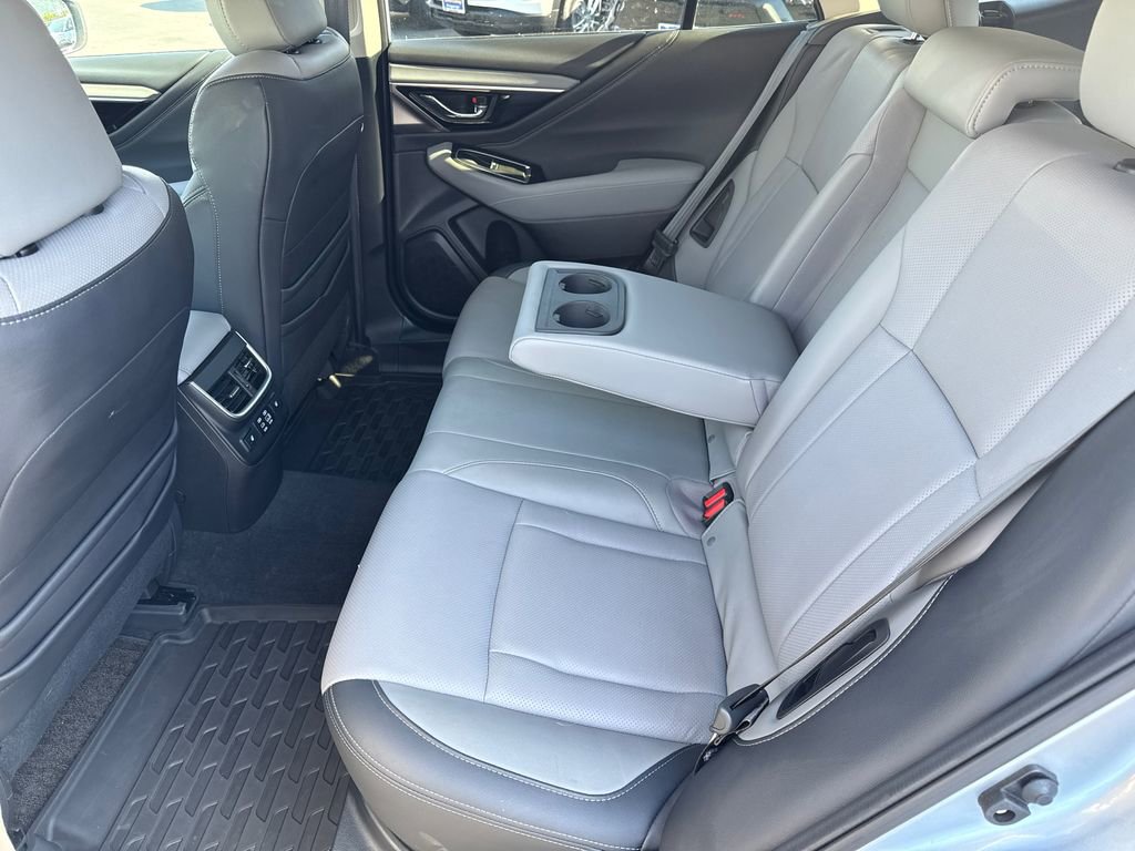 Used 2023 Subaru Outback Limited AWD/4WD image 19