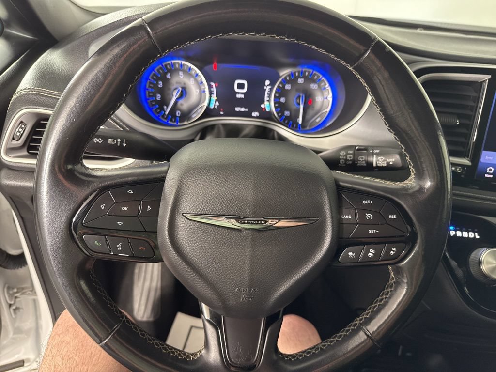 Used 2021 Chrysler Pacifica Touring w/ S Appearance Package FWD image 26