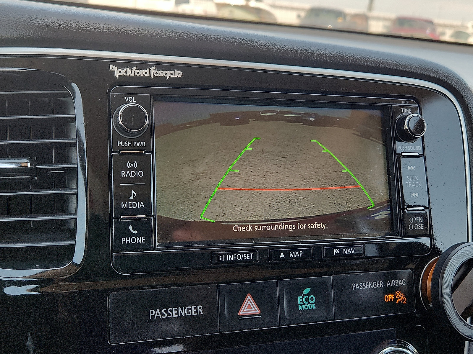 Used 2016 Mitsubishi Outlander GT AWD/4WD image 14