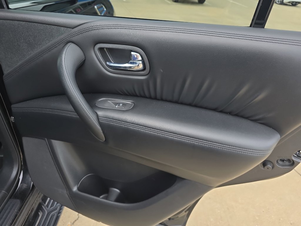 Used 2022 Nissan Armada SV RWD image 17