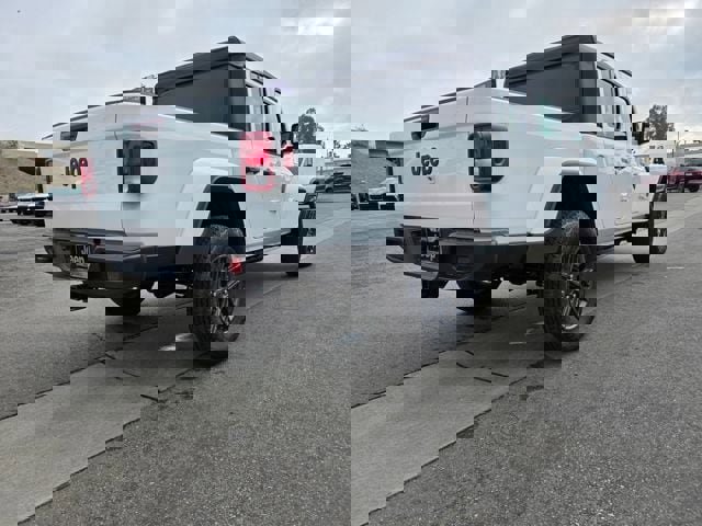 New 2026 Jeep Gladiator Sport image 7