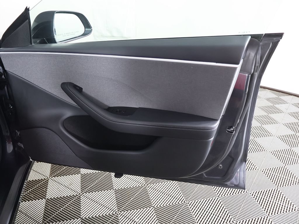 Used 2025 Tesla Model 3 Long Range RWD image 28