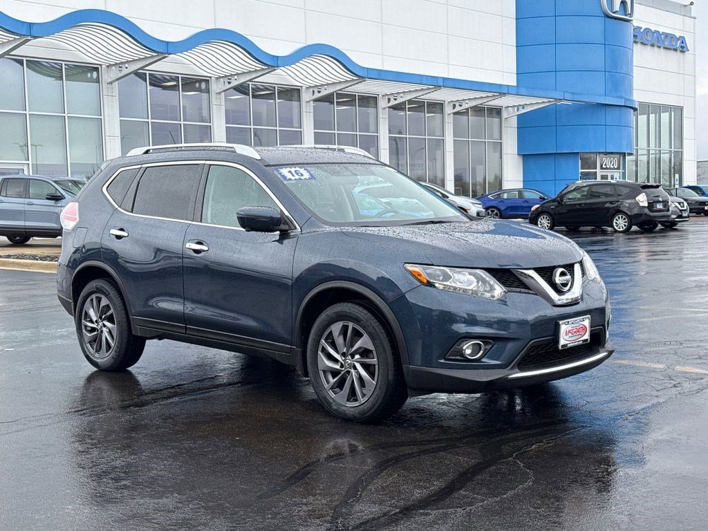 Used 2016 Nissan Rogue SL w/ SL Premium Package image 3