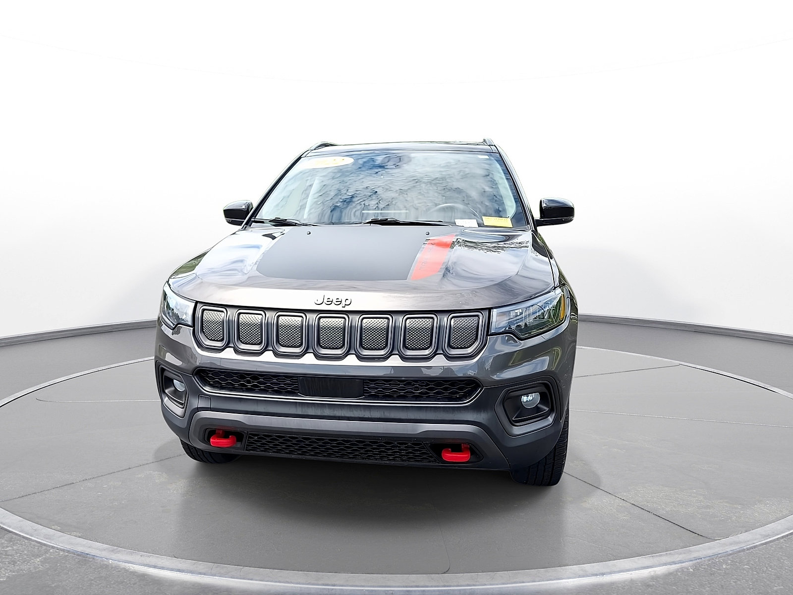 Used 2022 Jeep Compass Trailhawk w/ Trailhawk Convenience Group AWD/4WD image 3