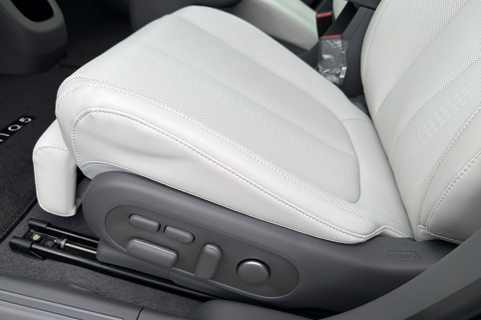 New 2026 Hyundai Ioniq 5 Limited image 13