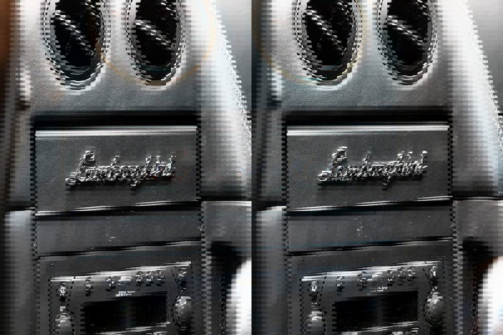 Used 2003 Lamborghini Murcielago Coupe image 28