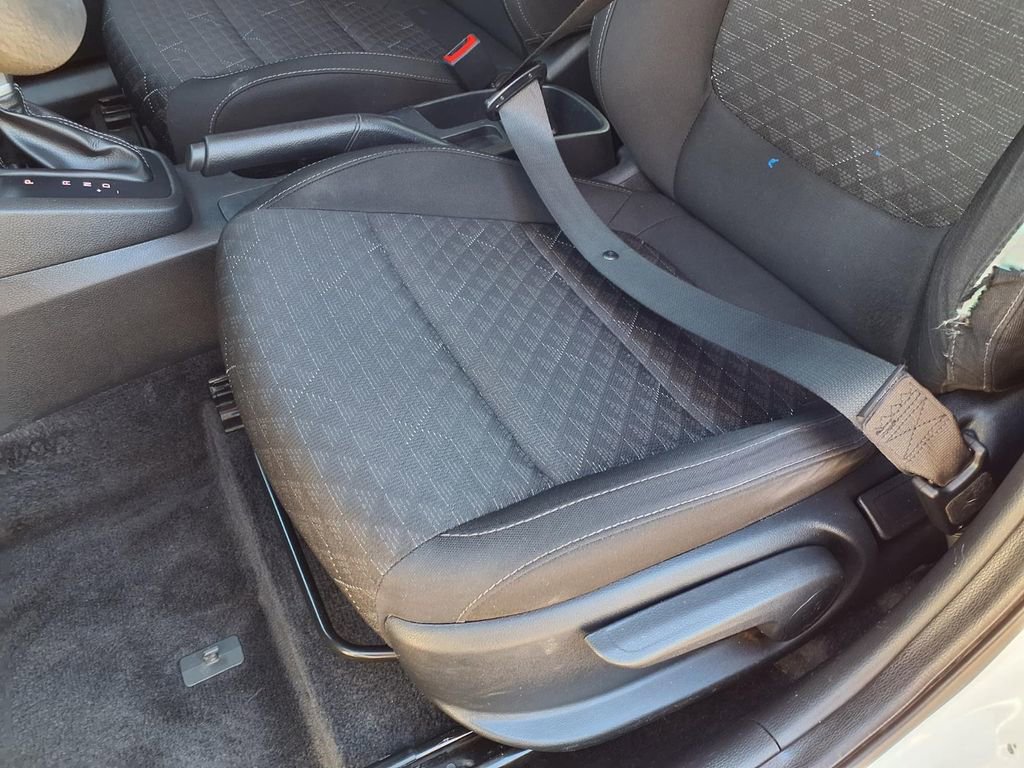 Used 2020 Kia Rio LX image 25