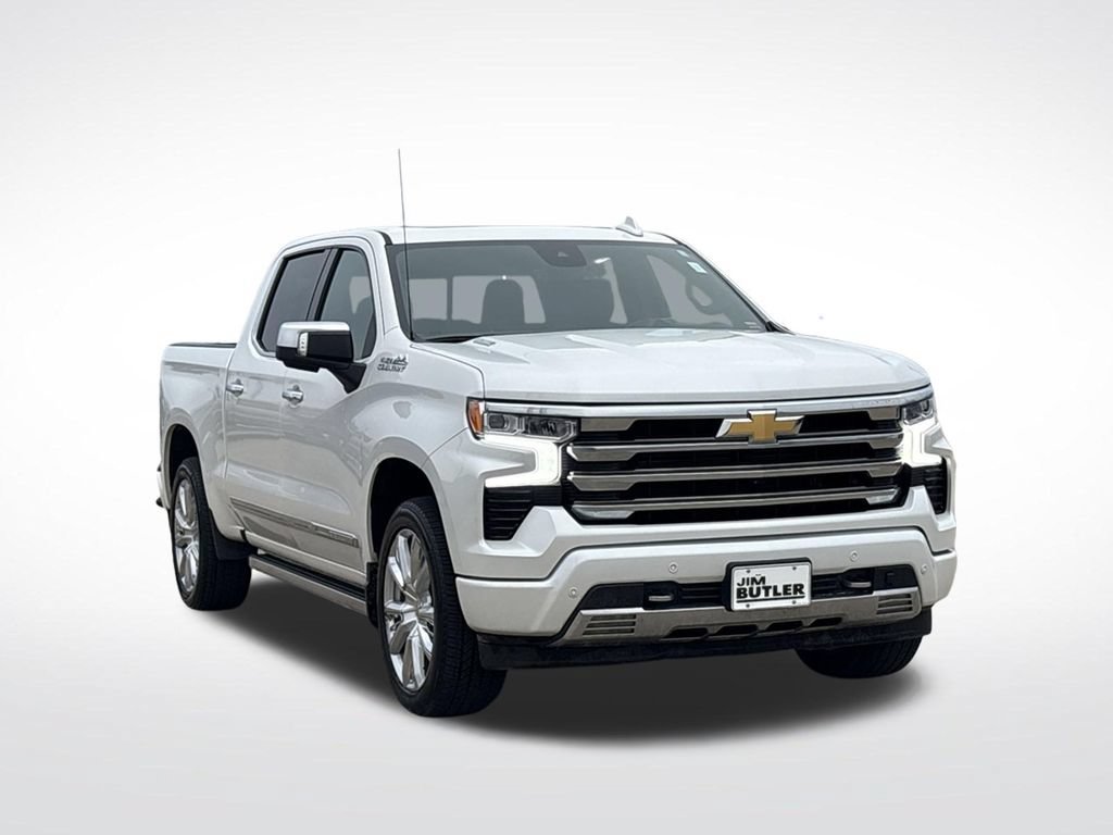 Used 2025 Chevrolet Silverado 1500 High Country AWD/4WD image 10
