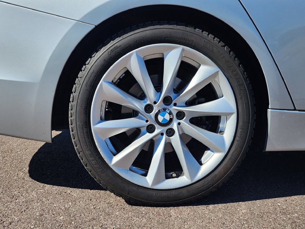 Used 2016 BMW 320i xDrive Sedan AWD/4WD image 35
