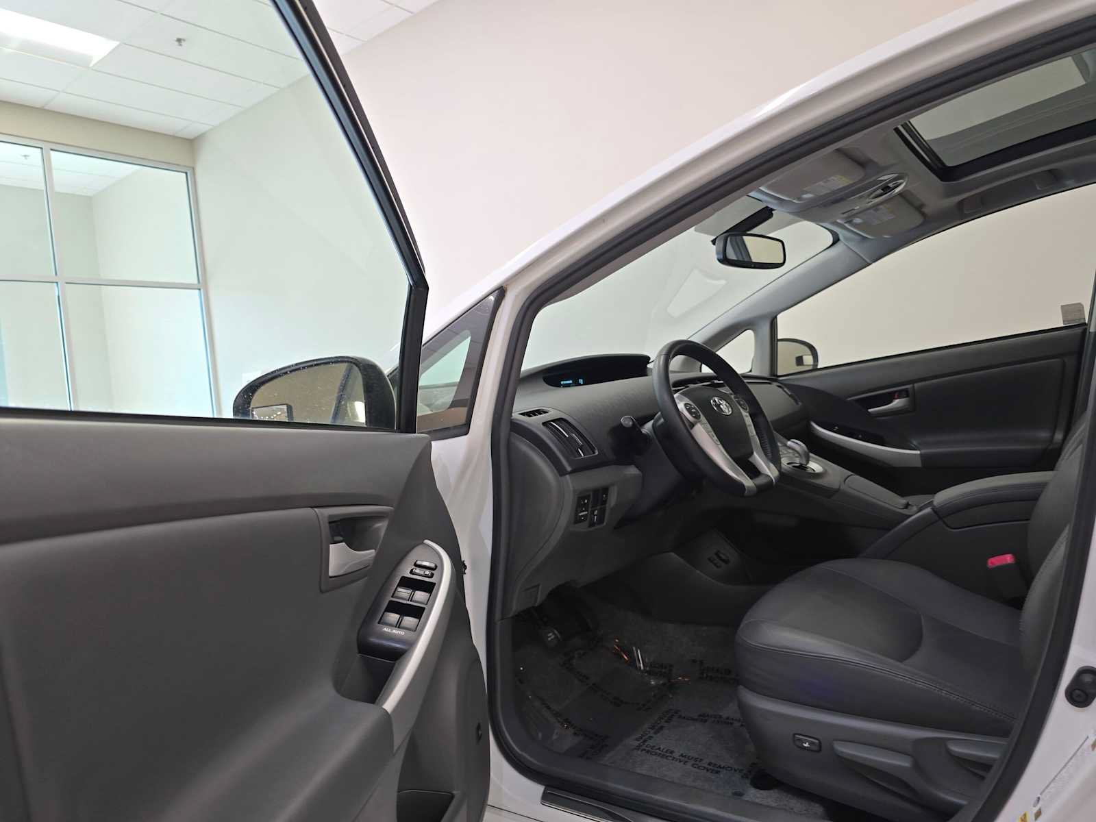 Used 2010 Toyota Prius Five FWD image 21