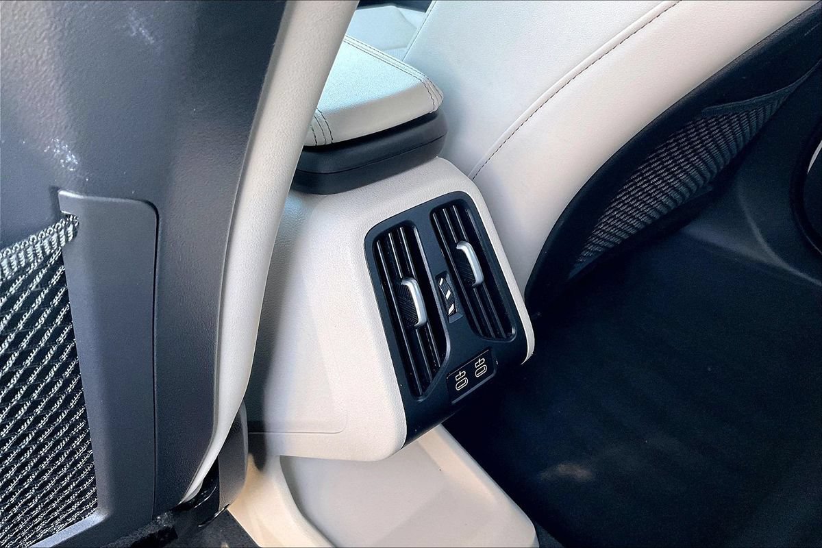 Used 2024 BMW X1 xDrive28i w/ Convenience Package AWD/4WD image 16