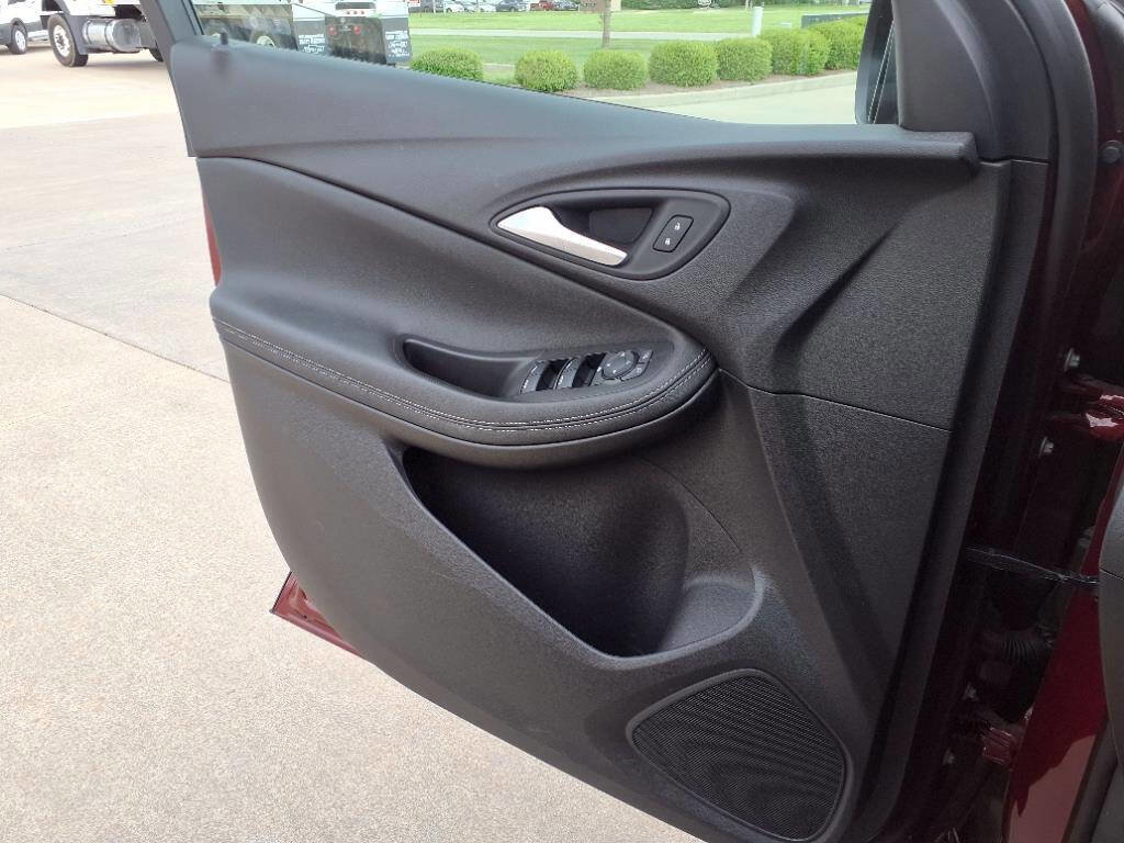 Used 2023 Buick Encore GX Preferred w/ Cold Weather Comfort Package image 20