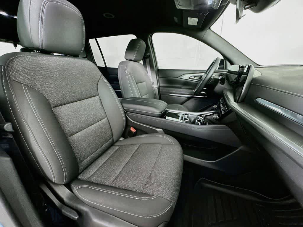 Used 2024 Chevrolet Traverse LT AWD/4WD image 15