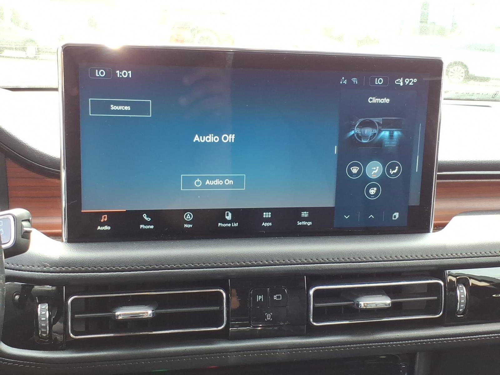 Used 2023 Lincoln Nautilus Reserve AWD/4WD image 20