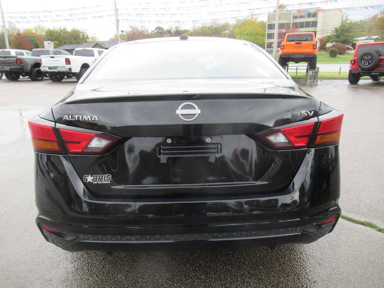 Used 2023 Nissan Altima 2.5 SV image 4
