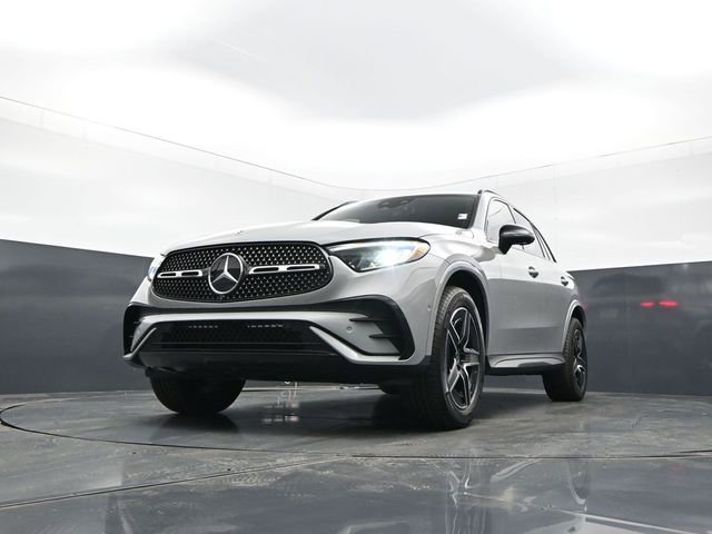 Used 2026 Mercedes-Benz GLC 300 image 26