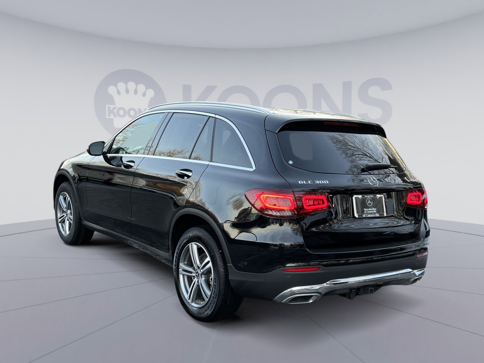 Certified 2022 Mercedes-Benz GLC 300 4MATIC w/ Premium Package Lite image 4
