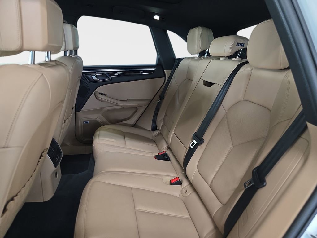 Used 2022 Porsche Macan AWD/4WD image 14