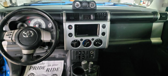 Used 2007 Toyota FJ Cruiser 4WD image 7