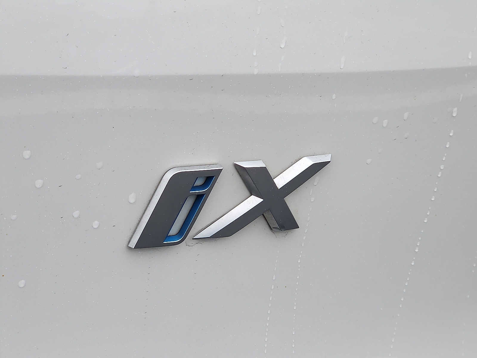 Certified 2024 BMW iX xDrive50 w/ Premium Package AWD/4WD image 29