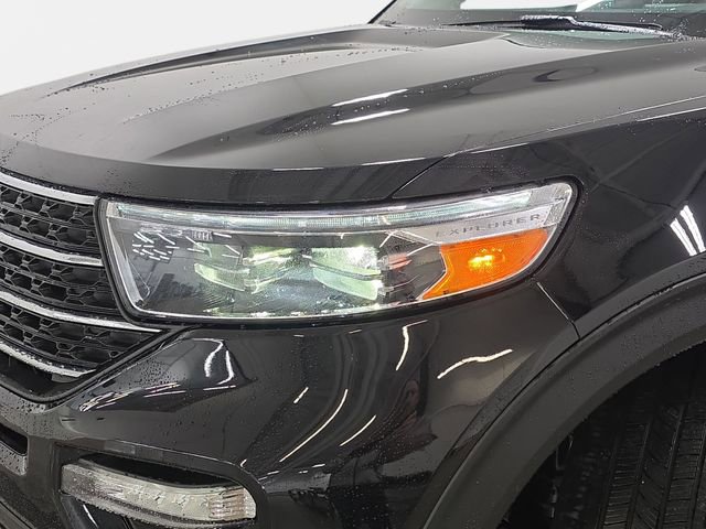 Used 2023 Ford Explorer XLT w/ Equipment Group 202A image 31