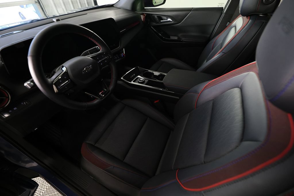 Used 2025 Chevrolet Equinox RS w/ Safety and Technology Package FWD image 16